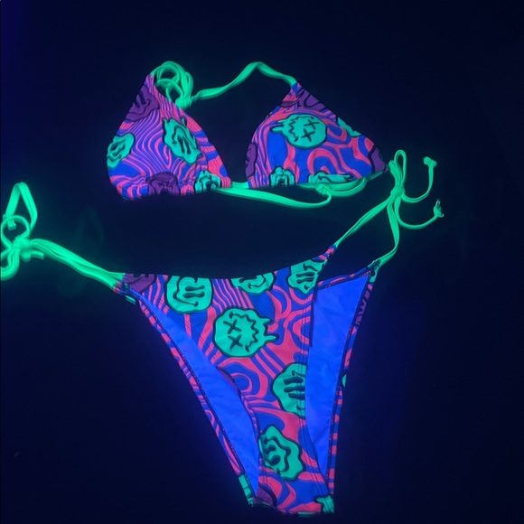 NWOT SHEIN Multicolor Graphic Bikini - Picture 3 of 10